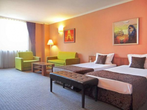 Отель Hotel Real  Пловдив
